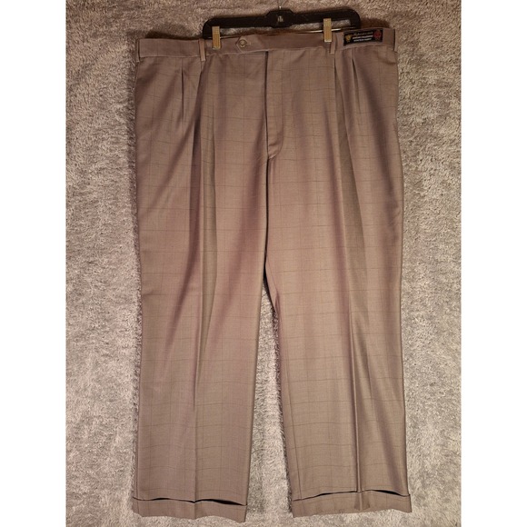 Luca Rossi Other - Luca Rossi Mens Plaid Wrinkle Resistant Slacks Trousers W48 I30 Taupe Capri NEW